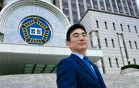 칼럼 성범죄 전문 변호사 공연음란죄 실형 및 보안처분까지 선고될 수 있어
